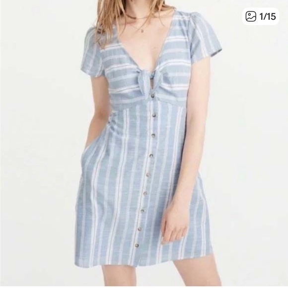 Abercrombie & Fitch Dresses & Skirts - Abercrombie & Fitch 100% cotton Blue Stripe Button Down Mini Dress. Size medium.